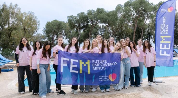 Πάρε μέρος δωρεάν στο FEM Online Program και ανακάλυψε τη δύναμή σου ως ηγέτιδα