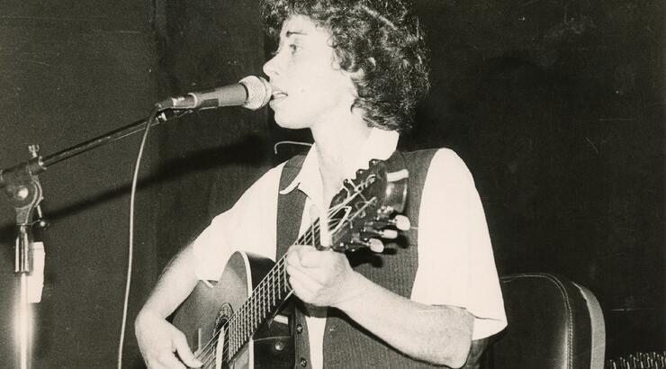 Το Διεθνές Φεστιβάλ Λευκωσίας 2025 παρουσιάζει τη σπουδαία ερμηνεύτρια «Νένα Βενετσάνου στην αυλή της Κλέλιας»