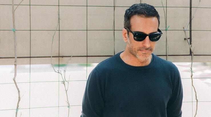 Στέλιος Κουδουνάρης: Αποκάλυψε για πρώτη φορά τον λόγο που φοράει πάντα μαύρα [βίντεο]