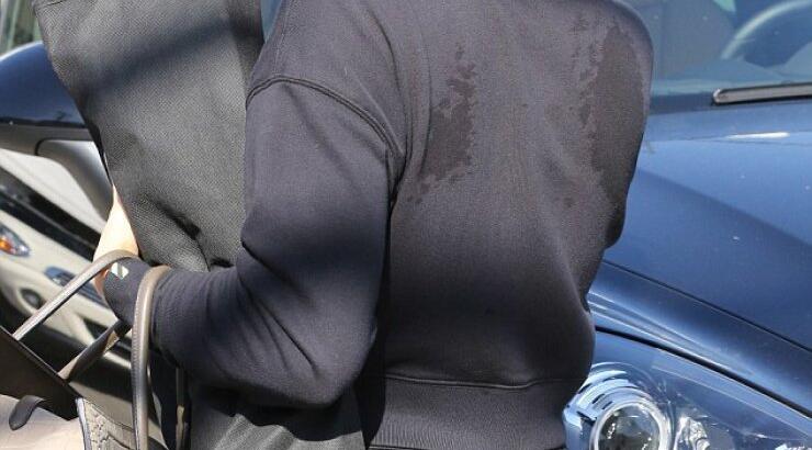 Μαζέψου! Ποια διάσημη... βγήκε έτσι έξω; 