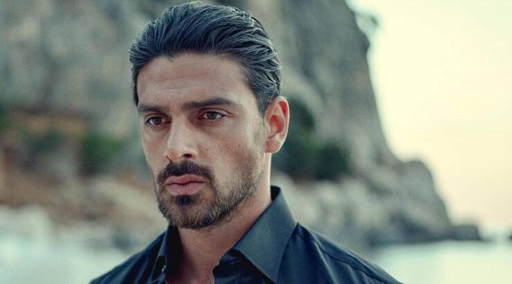 Ο σέξι πρωταγωνιστής του «365 ημέρες» κάνει διακοπές στη Μύκονο [βίντεο & εικόνα]