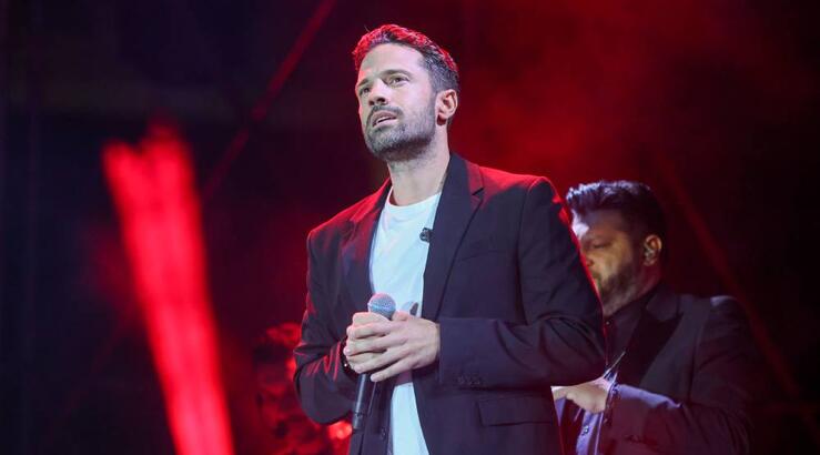 Κωνσταντίνος Αργυρός: Τραγούδησε το «Χρυσοπράσινο Φύλλο» στη συναυλία του στη Λάρνακα [βίντεο]