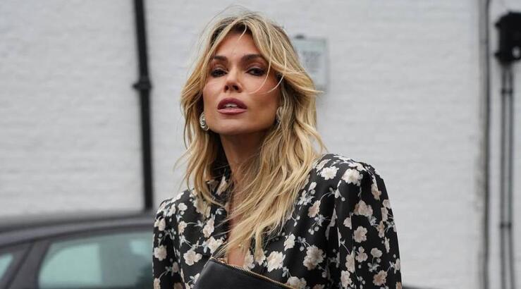 Βάσια Κωσταρά: Το outfit της είναι η πιο classy επιλογή για τα εορταστικά parties