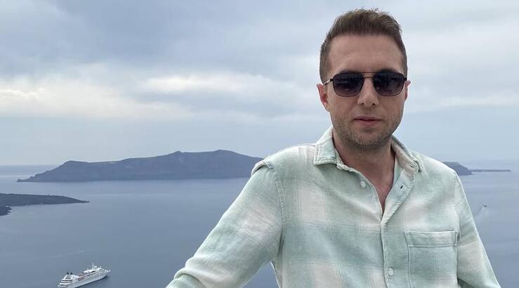 Ο Θάνος Παπαδημητρίου περιγράφει τη στιγμή που κινδύνευσε η ζωή του σε ταξίδι [βίντεο]