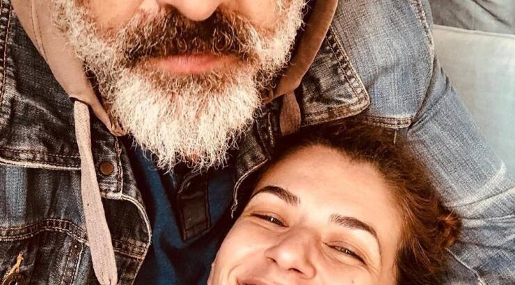 Αγνώριστος ο Κούλλης Νικολάου με το νέο του look!