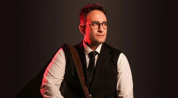 Κωνσταντίνος Κωμοδρόμος: Μιλάει για την πρώτη του συνεργασία με μέλη των Onirama [βίντεο]