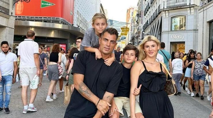 Χανταμπάκης - Πηλιάκη: Εγκαταλείπουν την Ελλάδα και μετακομίζουν μόνιμα Ισπανία με τα παιδιά τους [εικόνες]