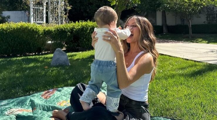 Maria Menounos: Βάφτισε την κόρη της, Αθηνά - Αλεξάνδρα [εικόνες & βίντεο]