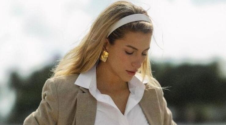 4+1 τρόποι να αφαιρέσεις από τα ρούχα σου τους λεκέδες του μακιγιάζ