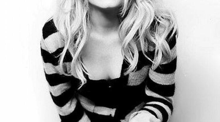 Μάθε τι ακούει η Duffy