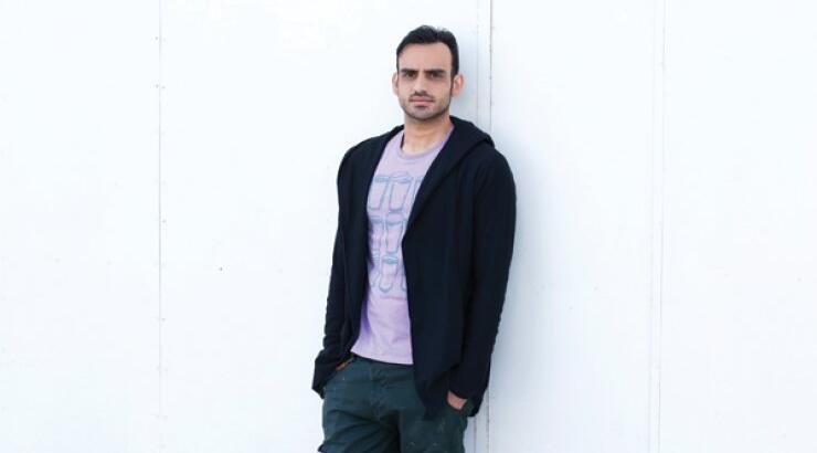 Γιώργος Χριστοφή: Ο κωμικός που μας κάνει να δακρύζουμε από το γέλιο κάθε Τρίτη και Τετάρτη στο ΣΙΓΜΑ! 