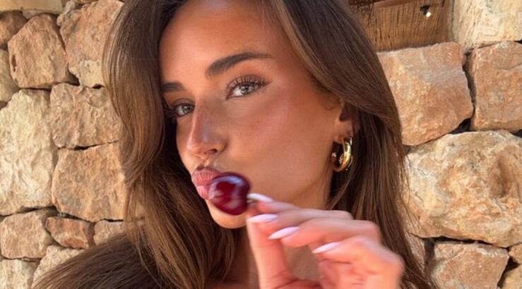 Cherry Makeup: Πέτυχε το πιο trendy μακιγιάζ του καλοκαιριού