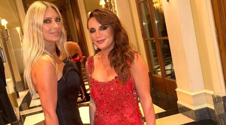 Ζέλα Χριστοδουλίδη: Αυτή την Κύπρια σχεδιάστρια εμπιστεύτηκε για τις εμφανίσεις της στο γάμο του γιου της