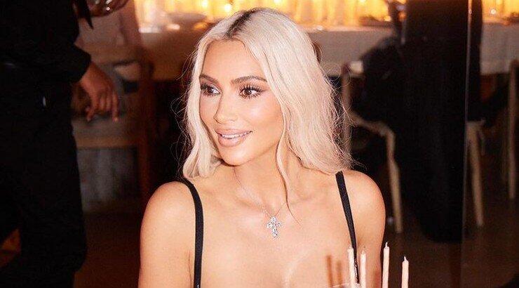 Kim Kardashian: Γιόρτασε με ένα glam dinner τα 42α γενέθλιά της [εικόνες]