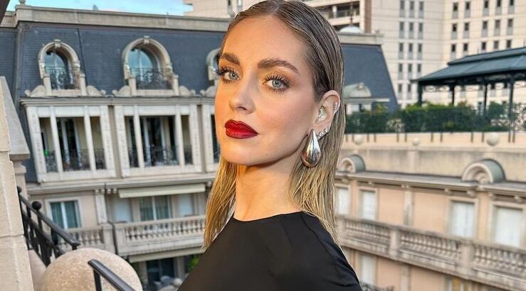 Chiara Ferragni: Πώς να πετύχεις το trendy βραδινό χτένισμα της