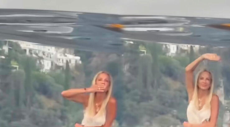 Άννα Βίσση: Θαυμάστριά της την εντόπισε σε γιοτ στο Αμάλφι [βίντεο]