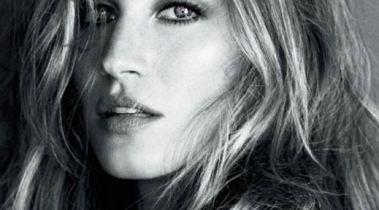 Gisele: ποζάρει ολόγυμνη στο εξώφυλλο της Vogue Brasil 