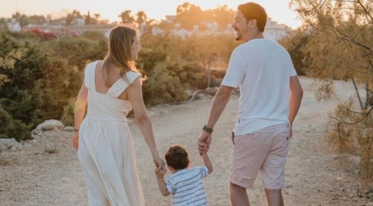 Κρίστυ Παπαδοπούλου - Μιχάλης Μπούσιας: Γιόρτασαν την 3η επέτειο γάμου τους [εικόνες]