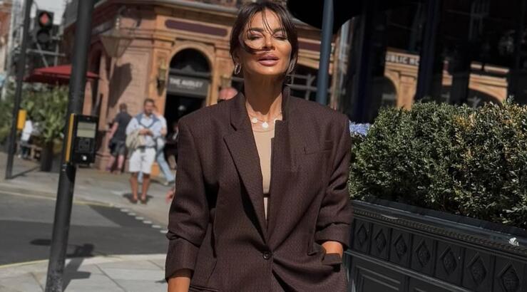 Το chic χτένισμα της Ramona Filip στο Λονδίνο