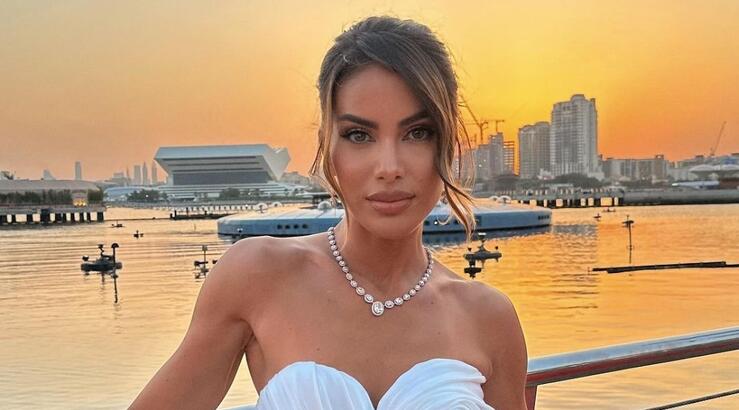 Camila Coelho: Σου δίνει ιδέες για κομψά βραδινά χτενίσματα