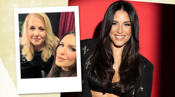 Ιουλία Καλλιμάνη: Το τρυφερό ντουέτο με τη μητέρα της στο καμαρίνι [βίντεο]