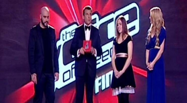 "The Voice": Η δεύτερη αποχώρηση από τον τελικό! [βίντεο]