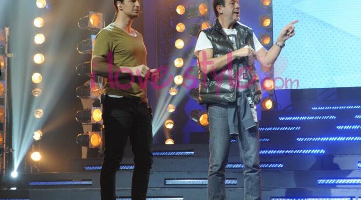 Αποκλειστικές δηλώσεις του Σάκη Ρουβά: “Ανυπομονώ να ανέβω στη σκηνή των βραβείων Madame Figaro”