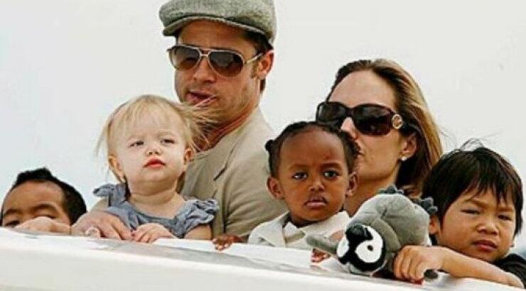 Ζολί-Πιτ: Στην Πύλο με τα παιδιά τους