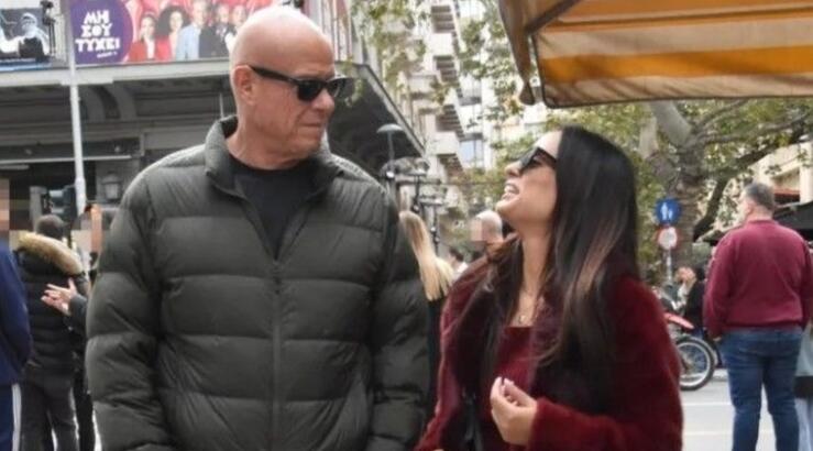 Τζώνη Καλημέρης: Φωτογραφίζει την Ελπίδα Ιακωβίδου σε βραδινή τους έξοδο στη Λευκωσία [εικόνα]