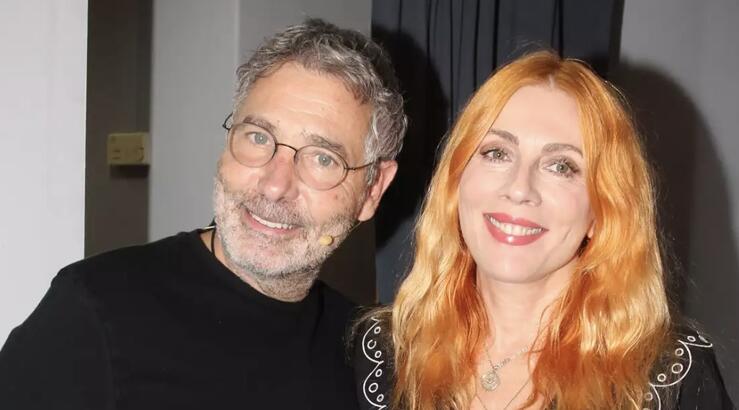 Θοδωρής Αθερίδης για Σμαράγδα Καρύδη: «Είμαστε 22 χρόνια μαζί. Μπορεί να χωρίσω σε δέκα λεπτά»