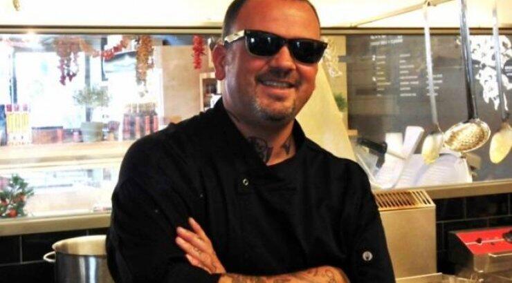 Πάει φαντάρος ο Σκαρμούτσος!