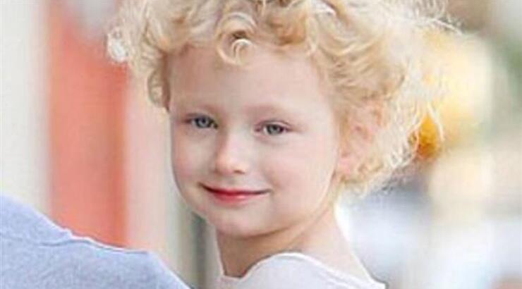 Ο κούκλος του Greys Anatomy, αγκαλιά με μία από τις 3 γυναίκες της ζωής του