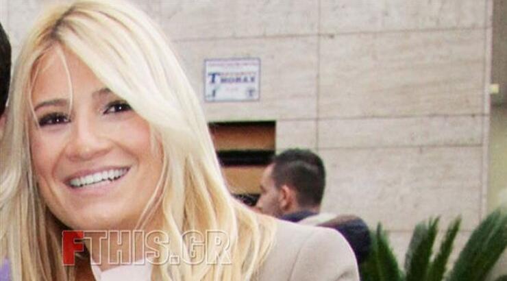 Φαίη Σκορδά: Πέρασε το Σαββατοκύριακο εκτός Αθηνών χωρίς τον άντρα και το παιδί της