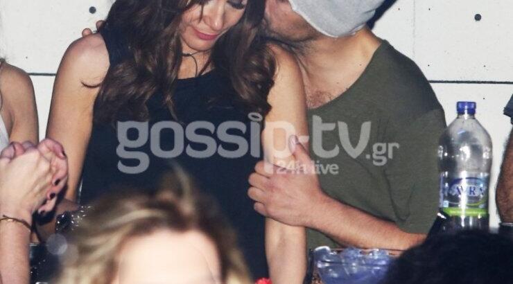 Τρυφερές αγκαλιές Βανδή-Ντέμη