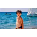 Το καλοκαιρινό throwback στιγμιότυπο Κύπριου τραγουδιστή - Τον αναγνωρίζετε; [εικόνα]