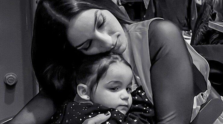 Άντρεα Νικολάου Παναγή: Η πρώτη δημόσια εμφάνιση σε event με την κόρη της, Φλωριάνα [εικόνα]