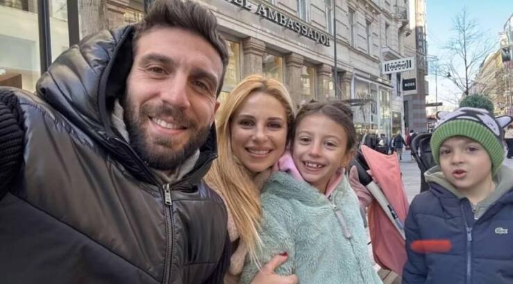 Αριστοτέλους – Εφραίμ: Βόλτα με τα παιδιά τους στα γιορτινά Λεύκαρα [βίντεο]