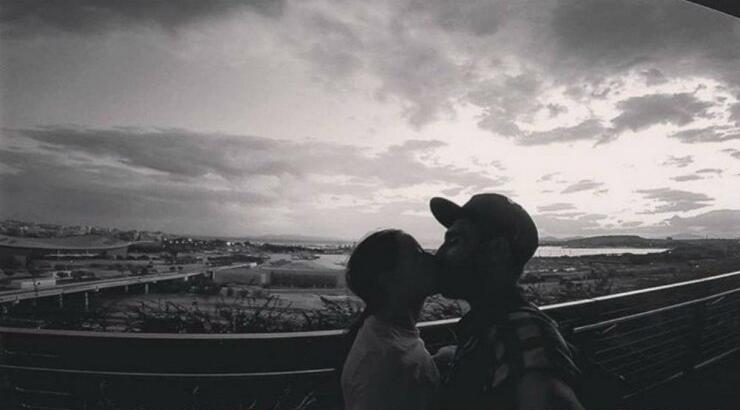 Αυτό είναι το νέο hot ζευγάρι στο νησί μας! [εικόνες]