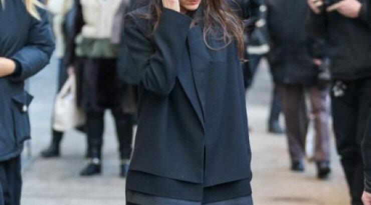 Eίμαστε σε σοκ! Η Victoria Beckham φοράει flat παπούτσια στους δρόμους της Nέας Υόρκης [εικόνα]