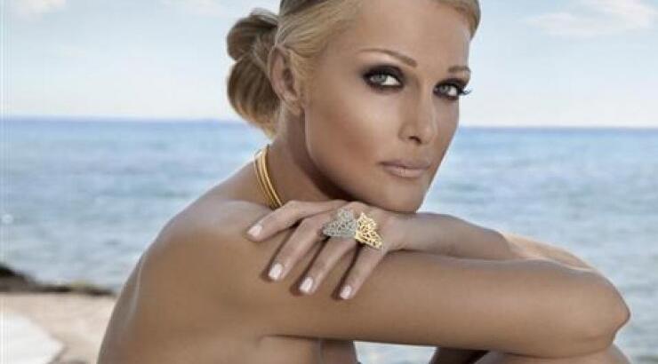 Νατάσα Θεοδωρίδου: «Αν είχα μια σχέση αυτή τη στιγμή…»