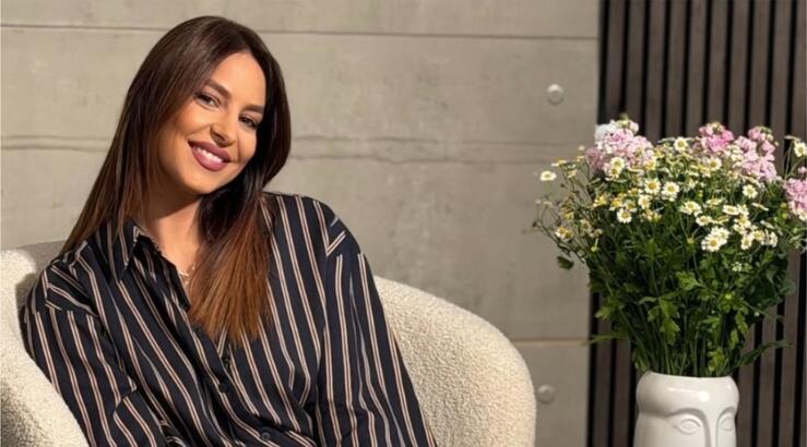 Κωνσταντίνα Ευριπίδου: Έβαψε πασχαλινά αυγά μαζί με τον γιο της [εικόνες]