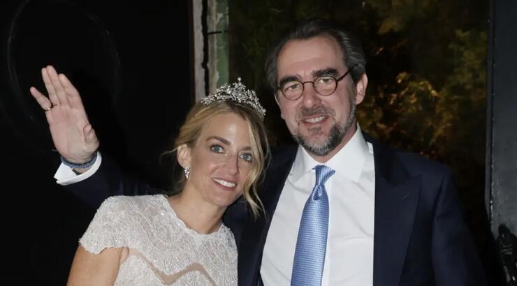 Νικόλαος Ντε Γκρες – Χρυσή Βαρδινογιάννη: H λαμπερή γαμήλια δεξίωση τους στον Πειραιά