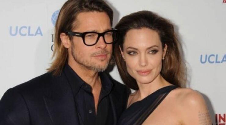 Tο σπίτι των «Μπραντζελίνα» στη Σαντορίνη