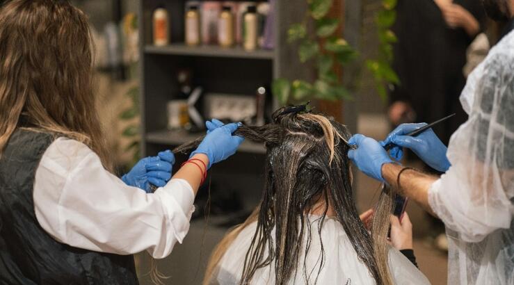 Αυτό είναι το πιο κολακευτικό χρώμα μαλλιών για 60αρες