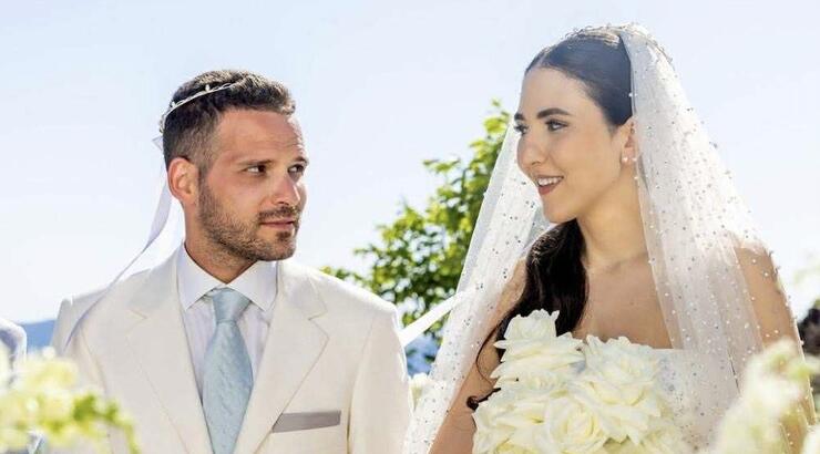 Βασίλης Παπαδόπουλος - Ιωάννα Χατζήκυριακου: Παντρεύτηκαν στη Σαντορίνη