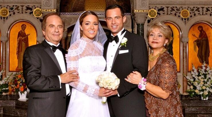 Καλομοίρα: Κλαίγοντας μίλησε για τον θάνατο του πεθερού της - «Τον είχα σαν δεύτερο πατέρα»