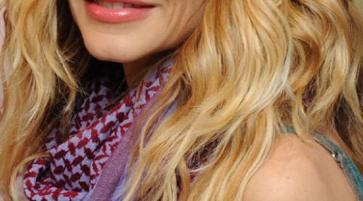 Δείτε την Άννα Βίσση αγκαλιά με τον εγγονό της