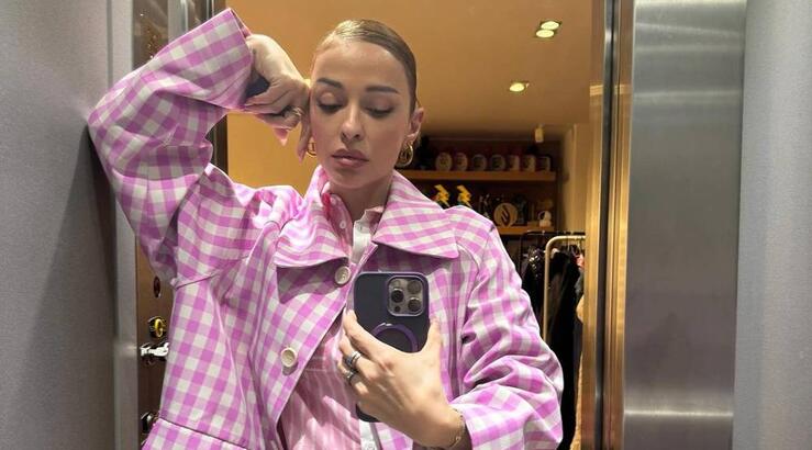 Ελένη Φουρέιρα: Επέστρεψε από τη Σουηδία και έπεσε στην αγκαλιά του γιου της [εικόνα]