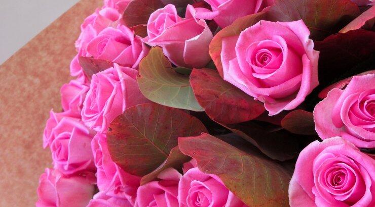 Τι συμβολίζει το κάθε λουλούδι για τον Άγιο Βαλεντίνο;