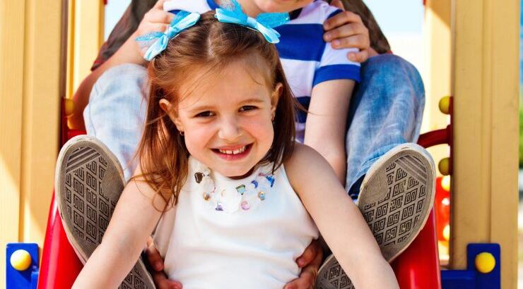 Aφήστε τα παιδιά σας να παίξουν